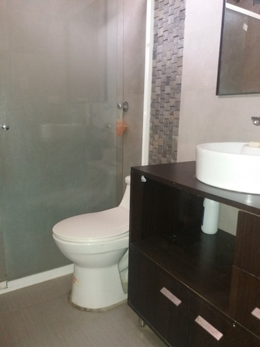 Imagen 6 de 13 de Townhouse Ubicado En La Urb Vista Mar En Agua De Vaca