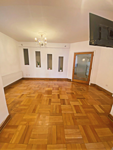 Imagen 9 de 19 de Departamento Remodelado En Emblemático Edificio Providencia