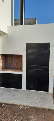 Imagen 8 de 30 de Prados De Manantiales, 3 Dormitorios, 2 Baños, Cochera, Patio Con Asador