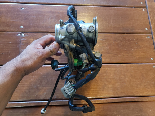 Cuerpo De Aceleracion Yamaha R1 Incompleto Año 2004 A 2006 (Usado)