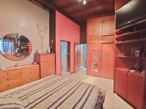 Imagen 17 de 29 de Hermosa Casa Semiamoblada Urb. El Orticeño Palo Negro 23-14003 Ejc 04243439046