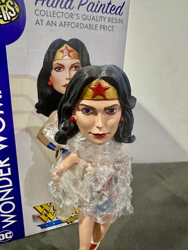 Mujer Maravilla Wonder Woman Neca Figura Dc Head Knockers