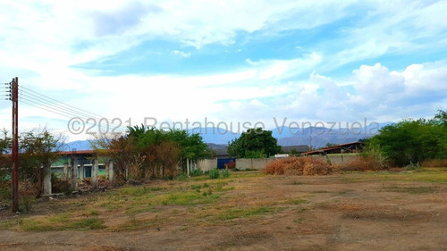 Imagen 5 de 17 de Terreno En Venta , Av. Dr. Montoya, Calle Este, La Morita 1, 22-14786 Mv