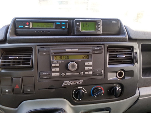Imagem 6 de 8 de Van Ford Transit