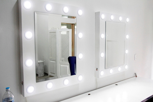 Lindo Espelho Camarim E Maquiagem Com Luzes De Led