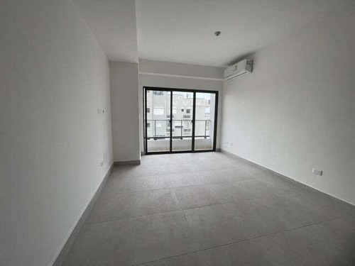 Venta De Apartamento De 2 Habitaciones En La Esperilla
