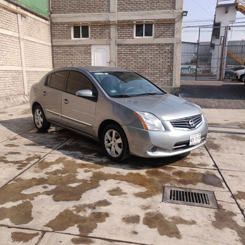 Nissan Sentra Sedan 2012