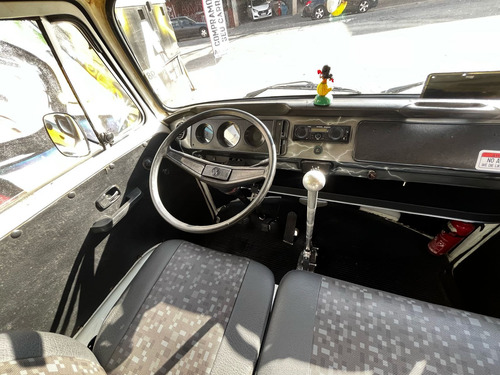 Kombi Clipper Bem Conservada