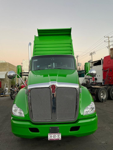 Kenworth T680 Camión De Volteo De 14 Mts Verde