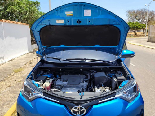 Imagen 15 de 16 de Toyota Rav4 Xle