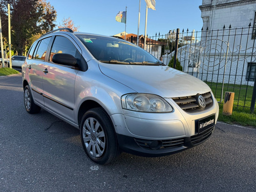 Volkswagen Suran 1.6 I Comfortline 90a