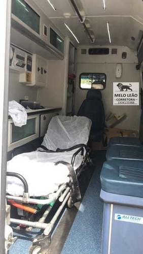Imagem 7 de 7 de Mb Sprinter 415 Ambulancia Uti Teto Alto 2013