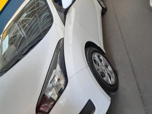 Imagem 2 de 15 de Hb20 1.6 Comfort Plus 16v Flex 4p Automático