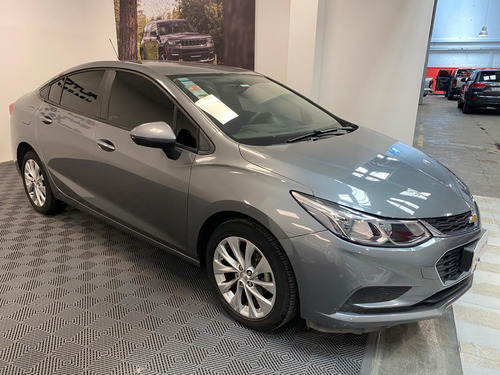 Chevrolet Cruze 1.4 Ls MT Sedan