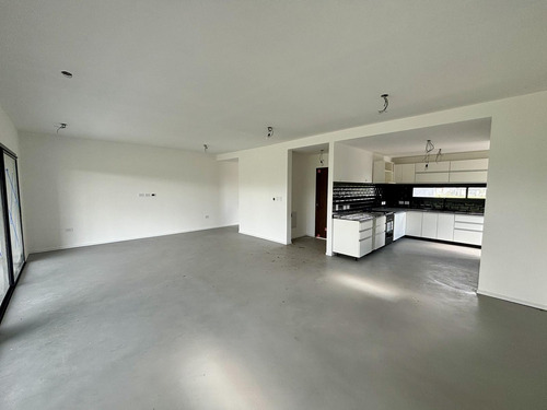 Venta De Casa 4 Ambientes San Sebastian Area 13 Ddb