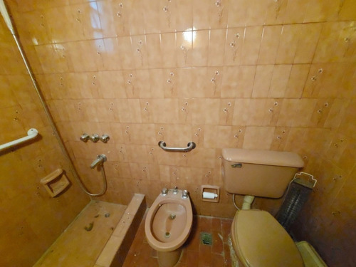 Imagen 11 de 22 de Terreno C/casa En 1 Planta De 3 Amb Con Jardin Y Terraza. Oportunidad.
