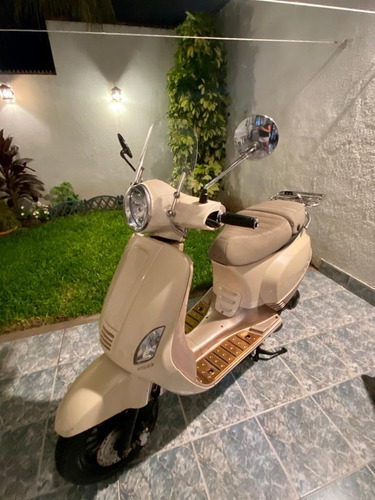 Zanella Styler 150 Exclusive + Accesorios