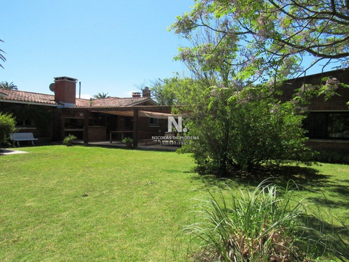 Casa En Venta En Península.- Ref: 2663