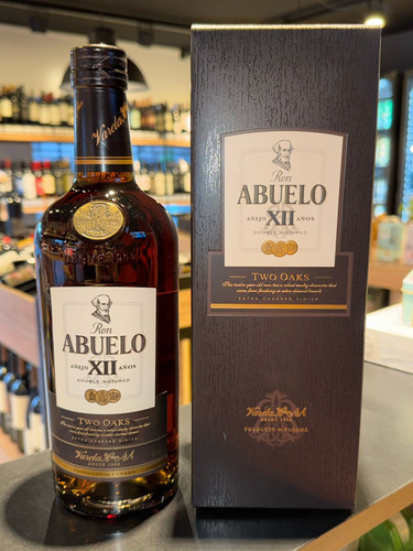 Ron Abuelo Panameño Añejo 12 Años Two Oaks