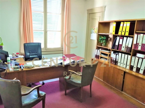 Imagen 9 de 15 de Venta De Oficina Con 254mts2 Y 1e, En Calle Dieciocho, Sa...