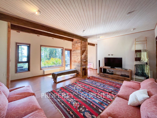 Espectacular Casa En Arriendo Con 2 Ha Y Mas De 11...