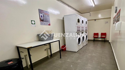 Departamento En Venta De 2 Dorm. En San Joaquín
