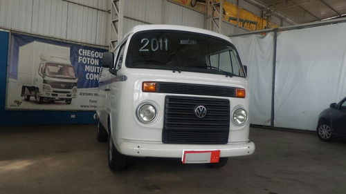 Volkswagen Kombi 1.4 Furgão