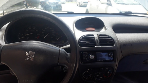 Peugeot 206 2003 1.6 16v Soleil 5p