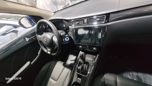 DFSK Glory 580 1.8 Comfort Cvt