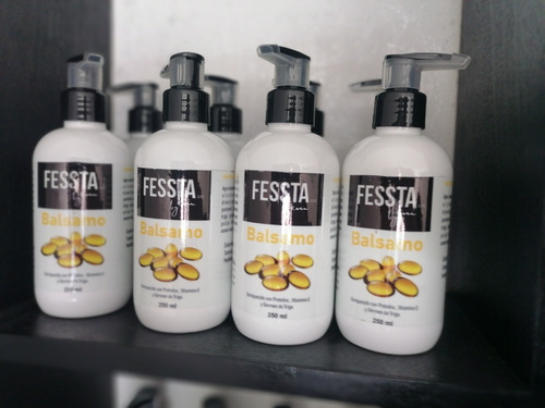 Fessta  Bálsamo Keratinizado Con Vitamina E  250 Ml. 