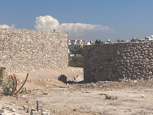 Terreno En Venta En Esquina!!