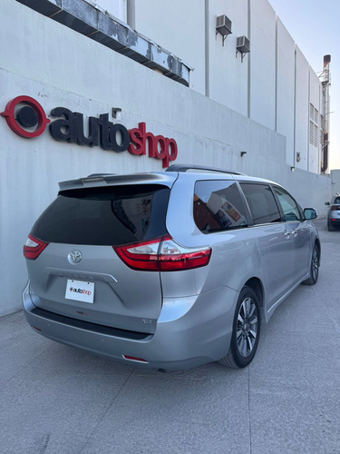 Toyota Sienna 3.5 Xle Piel At