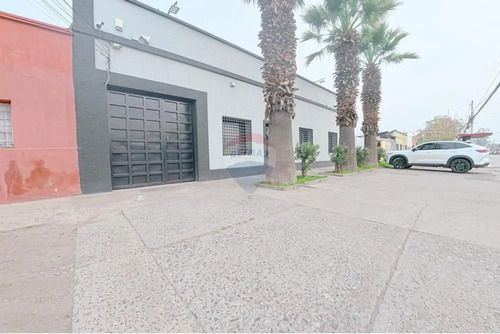 Bodega Con Oficina En Recoleta