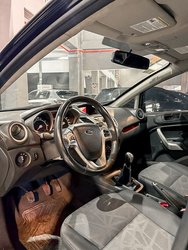 Ford Fiesta Kinetic 1.6 Titanium 120cv