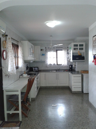 Imagen 6 de 10 de Casa 5/6 Amb Garage Parque Piscina Lote 15x54 - 400 M2