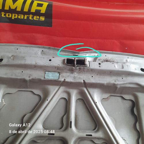 Cofre Nissan Tsuru 3 2000-2017 Plateado (Usado)