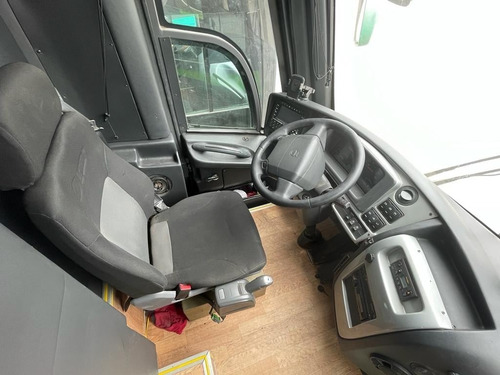 Imagen 5 de 7 de Bus Volvo Irizar I6