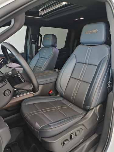 Chevrolet Silverado 5.3 High Country Cab. Dupla V8 4X4 Aut. 4P
