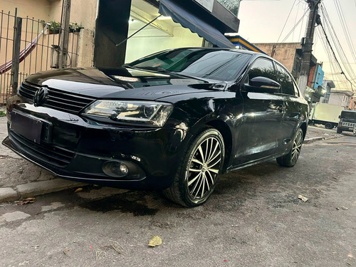 Volkswagen Jetta 2.0 Tsi Highline 4p 211 hp