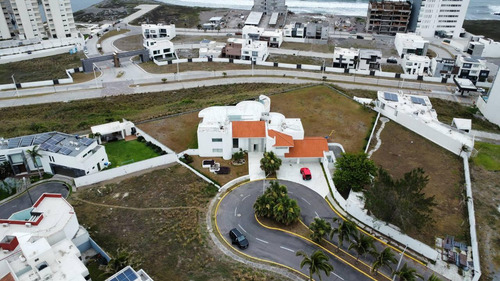 Residencia En Venta En Playas Del Conchal