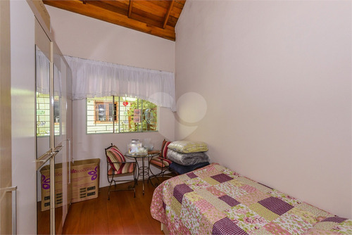 Imagem 10 de 19 de Casa, Estilo Sobrado,peças Amplas, Lareira, Churrasqueira, Lavabo, 3 Vagas - Reo485551