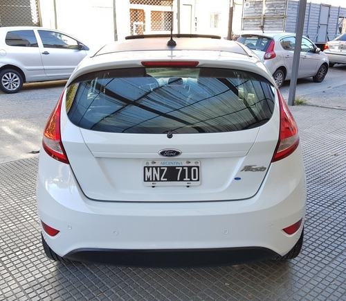 Ford Fiesta Kinetic Design 1.6 Design 120cv Titanium 2013
