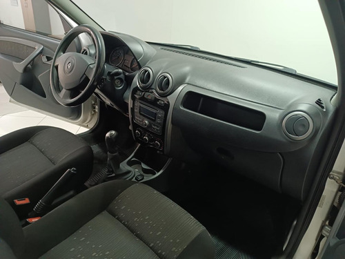 Renault Logan 1.6 Expression 8v Flex 4p Manual