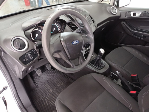 Imagem 8 de 12 de Ford Fiesta Hatch 1.6 16v 4p Se Flex