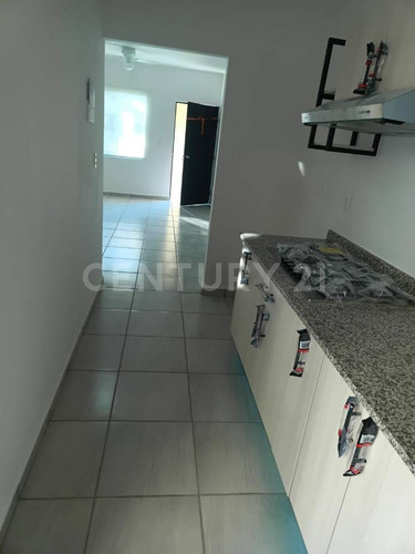 Departamento Totalmente Nuevo En Renta / Real Amalfi