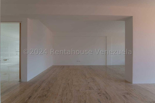 Apartamento Penthouse En Venta En Lomas Del Sol Cr- 25-12424