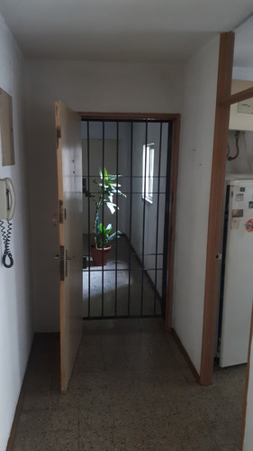 Imagen 2 de 11 de Apartamento Euskal Erria 70 - Dueño Vende