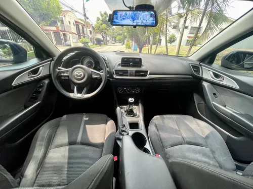 Mazda 3 2.0 Prime