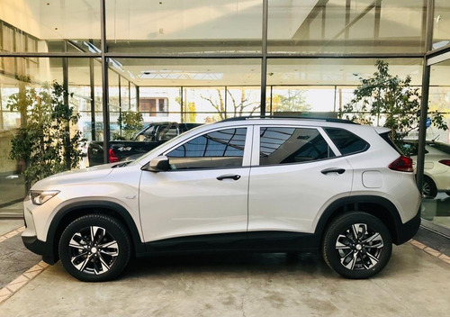 Imagen 3 de 9 de Chevrolet Traker