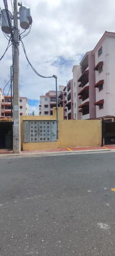 Alquilo Apartamento! Ensanche Isabelita, Zona Oriental.